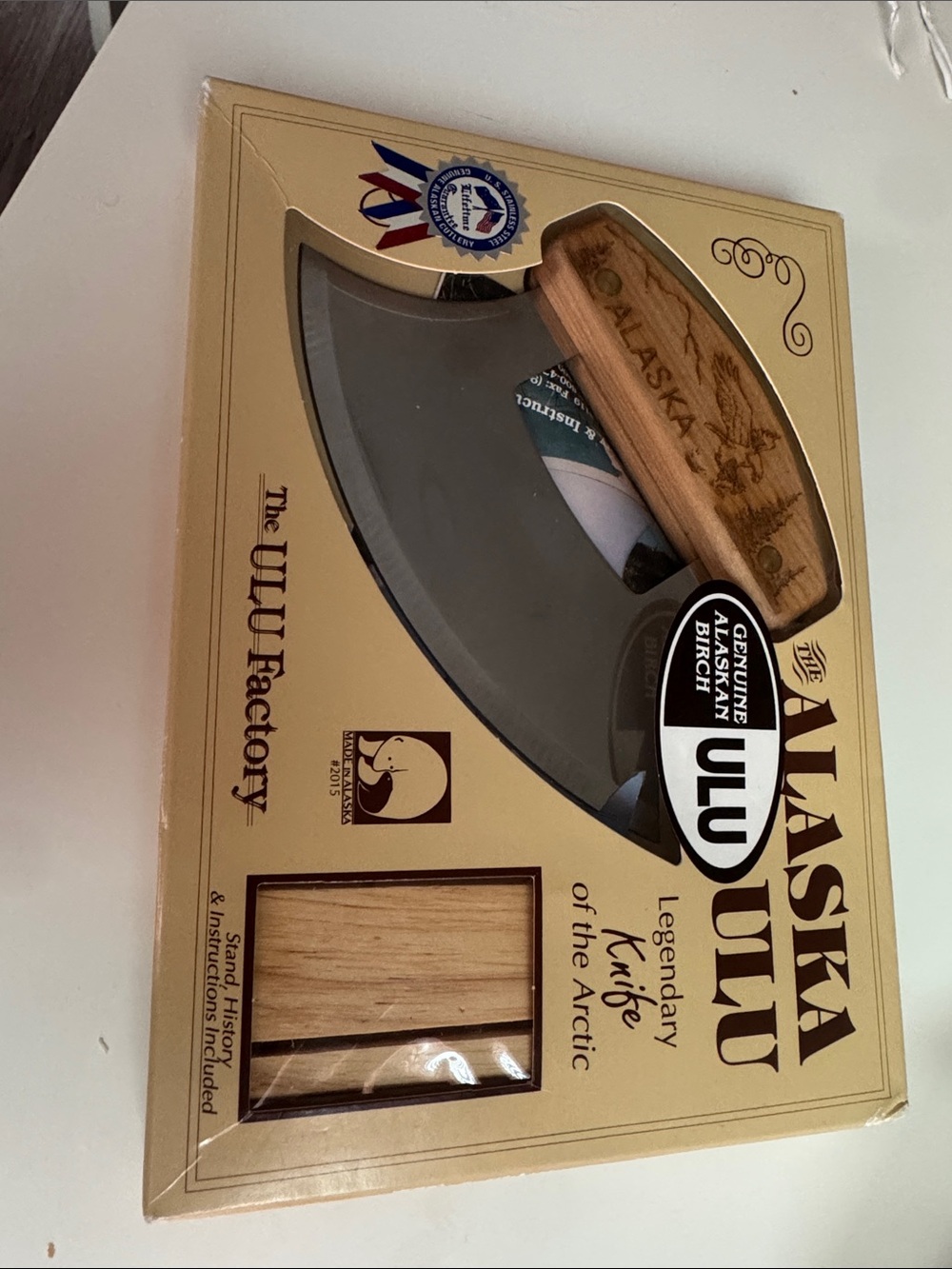 ALASKA ULU Curved Kitchen Knife with Natural Wood Handle